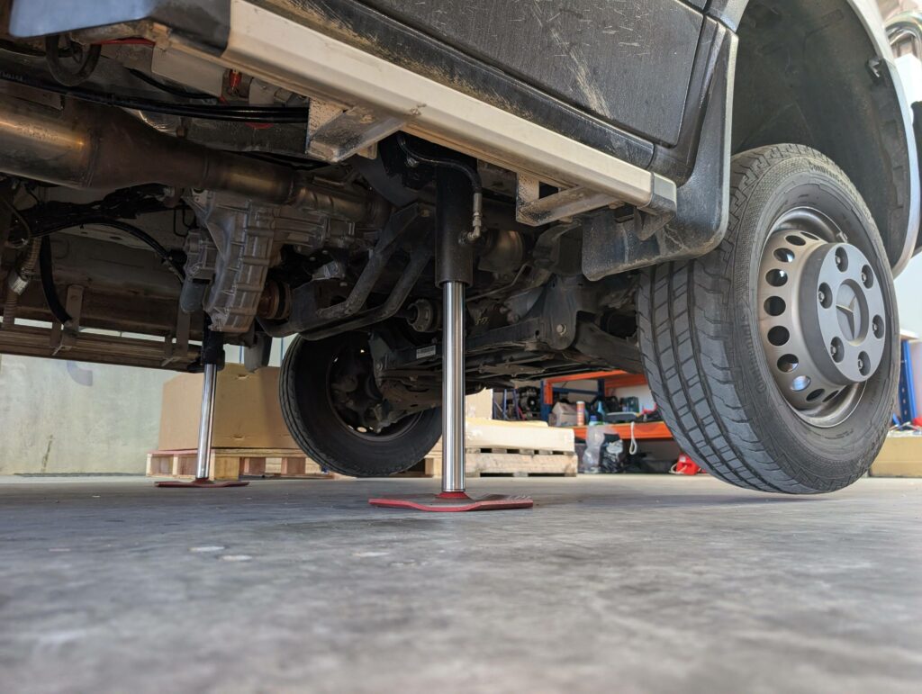 Mercedes Benz Sprinter 'EQ Smart Level' System - Image 17