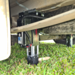 Redfoot Levelling - The underside of a truck with a Redfoot Levelling Renault ‘AutoLift’ System.